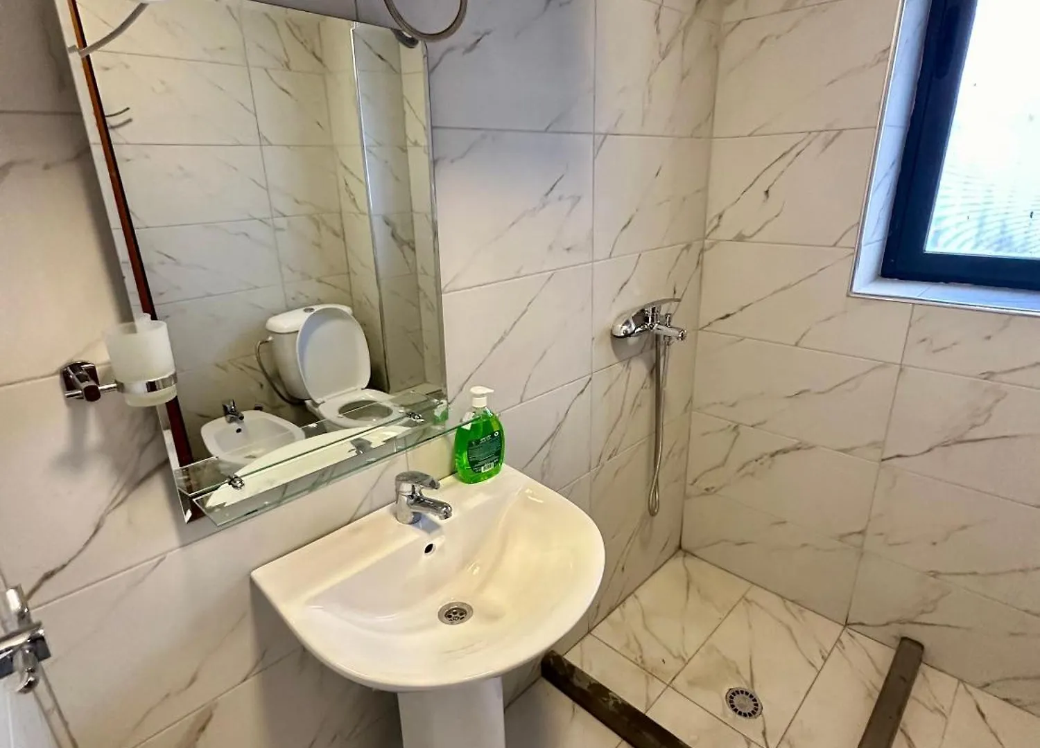 Krid Tirana Studio Flat 0*,  ألبانيا